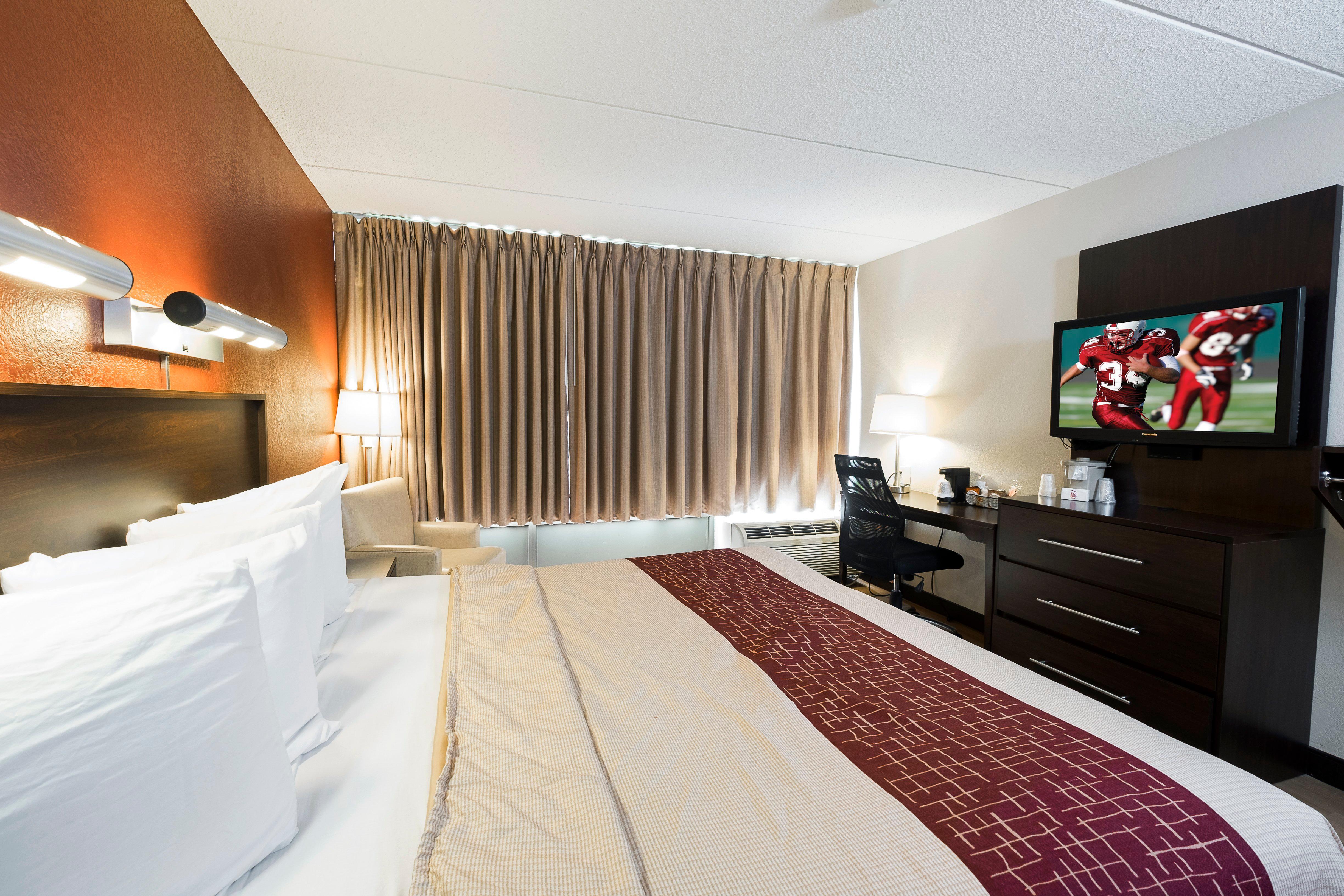 Red Roof Inn Plus+ Boston - Woburn/ Burlington Eksteriør billede