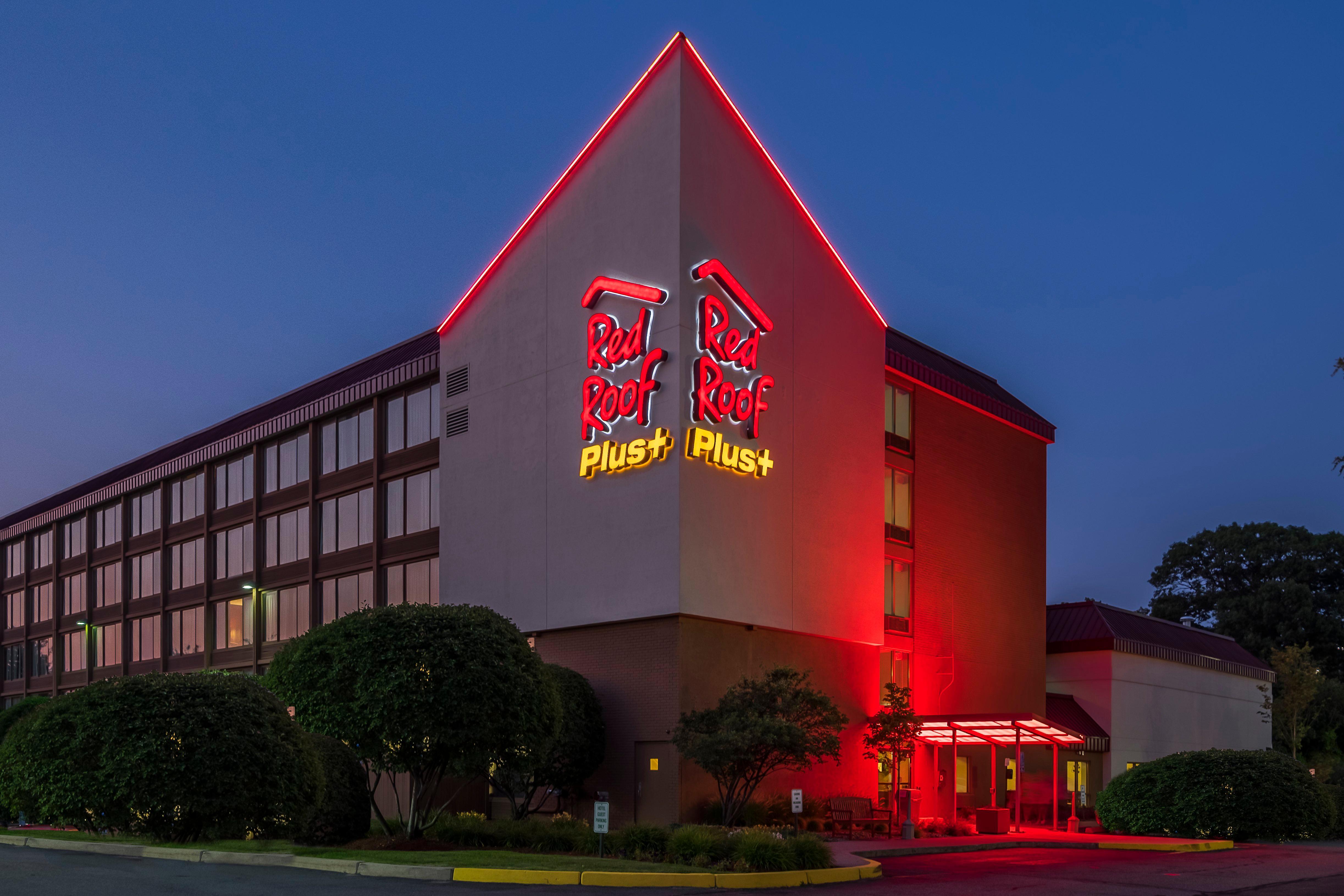 Red Roof Inn Plus+ Boston - Woburn/ Burlington Eksteriør billede