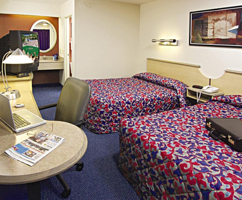 Red Roof Inn Plus+ Boston - Woburn/ Burlington Eksteriør billede